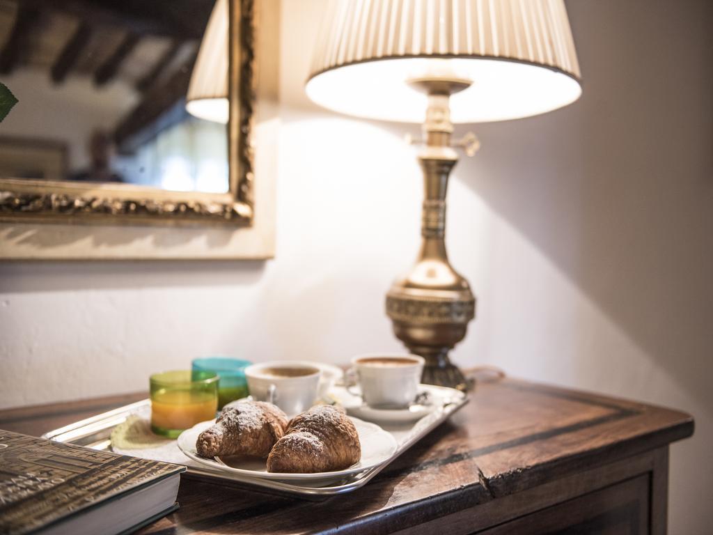 Il Casolare Di Libbiano Guest House San Gimignano Eksteriør bilde