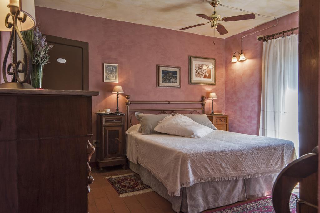 Il Casolare Di Libbiano Guest House San Gimignano Eksteriør bilde